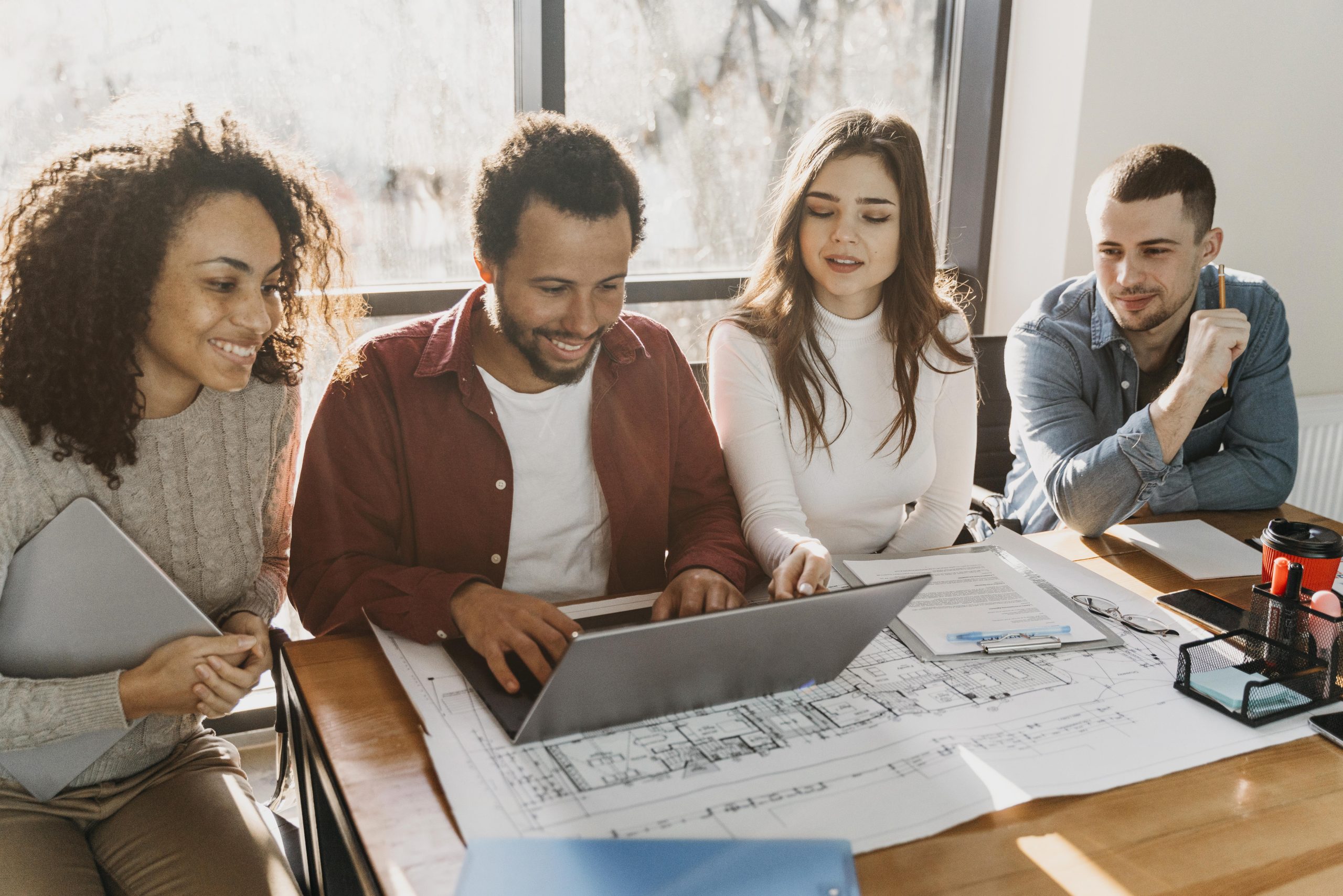 Como definir papéis em equipes de projeto: guia prático RACI